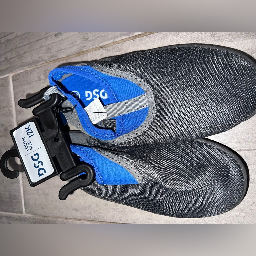DSG Black and Blue Water Shoes Lightweight Mesh Design